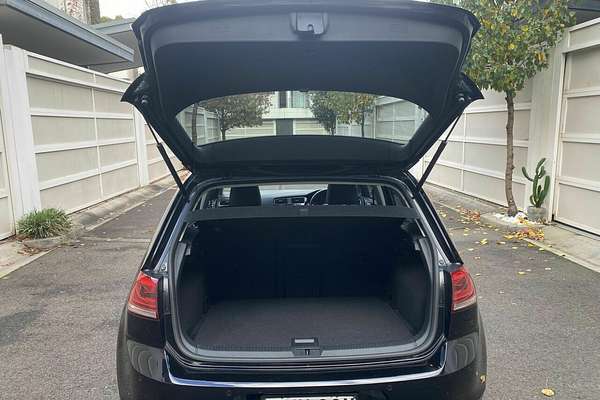 2014 Volkswagen Golf 103TSI Highline 7