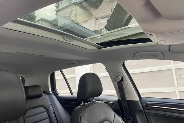 2014 Volkswagen Golf 103TSI Highline 7