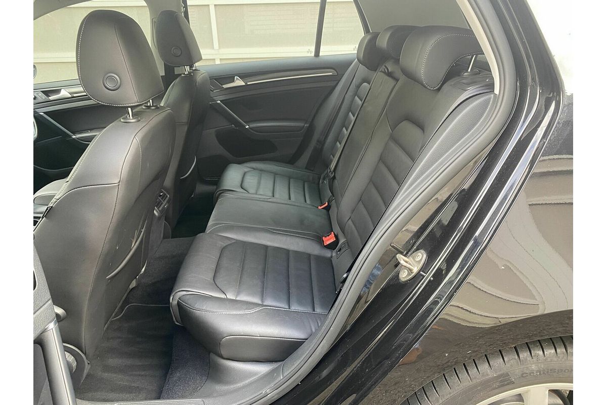 2014 Volkswagen Golf 103TSI Highline 7