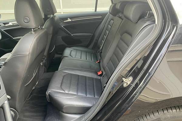 2014 Volkswagen Golf 103TSI Highline 7
