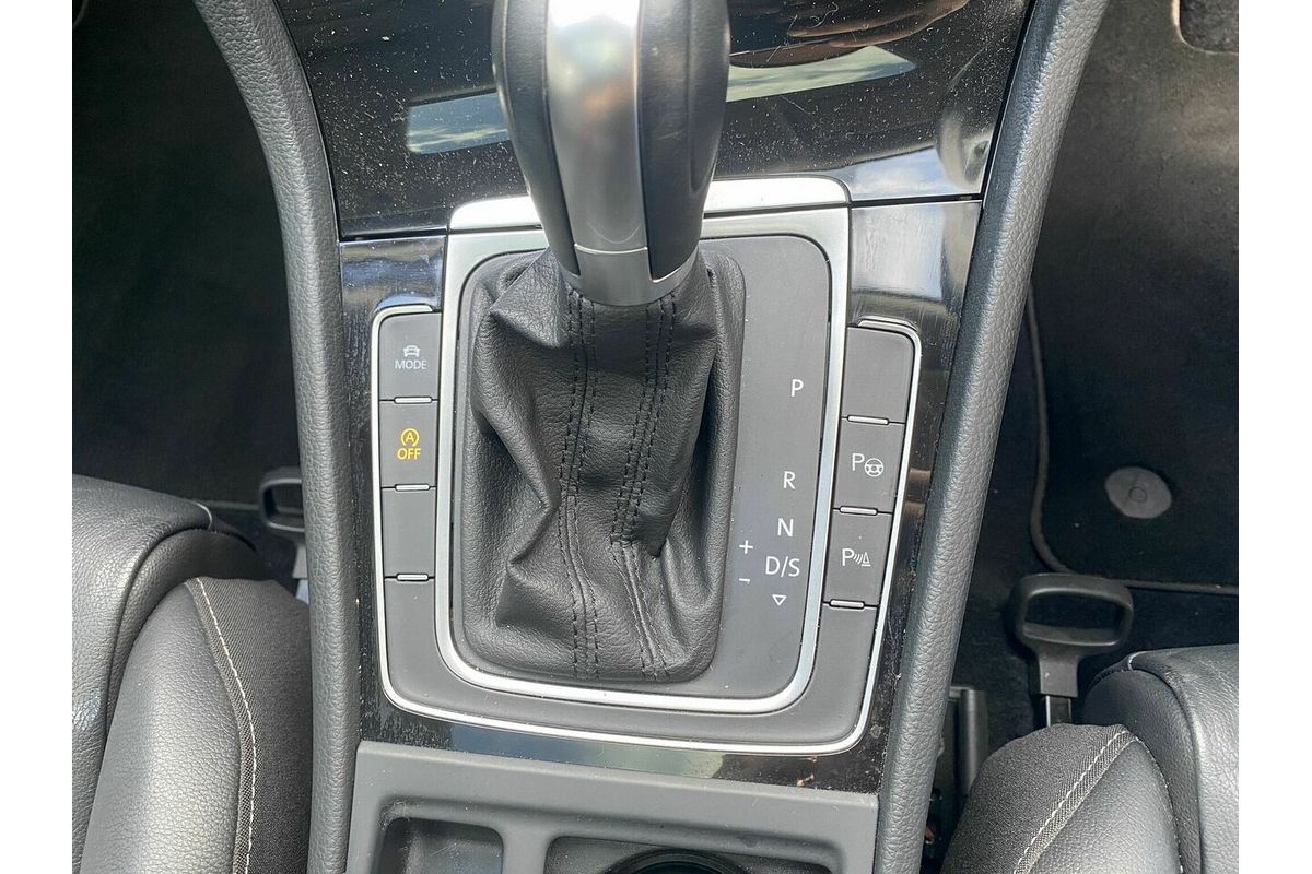 2014 Volkswagen Golf 103TSI Highline 7