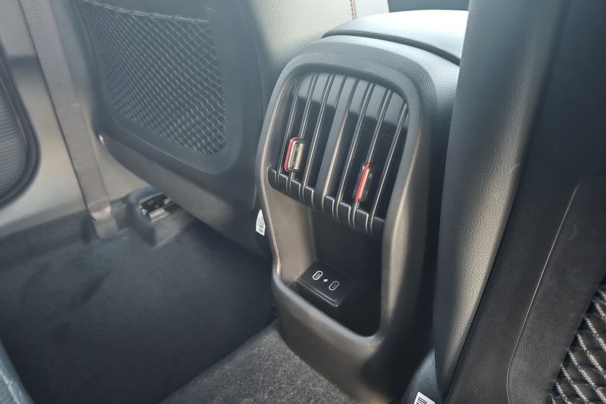 2025 Hyundai Kona Premium N Line SX2.V2