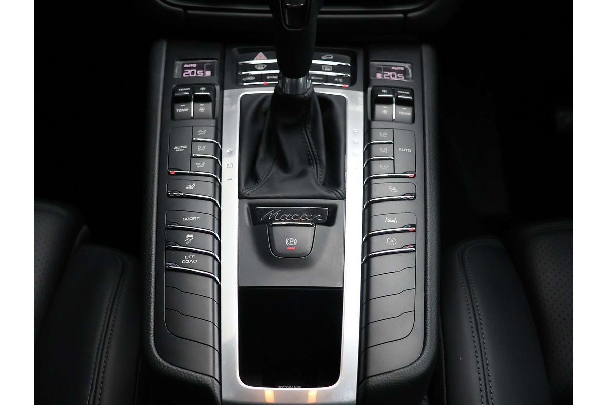 2021 Porsche Macan 95B