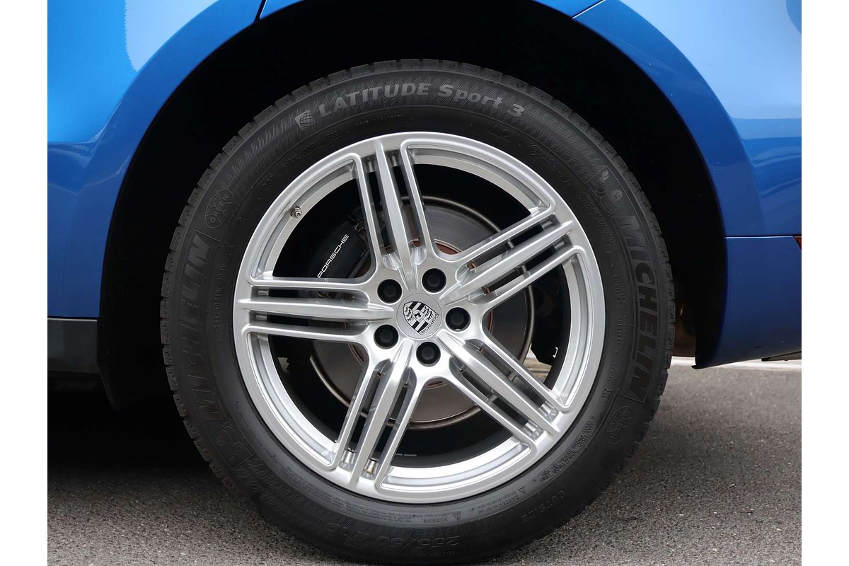 2021 Porsche Macan 95B