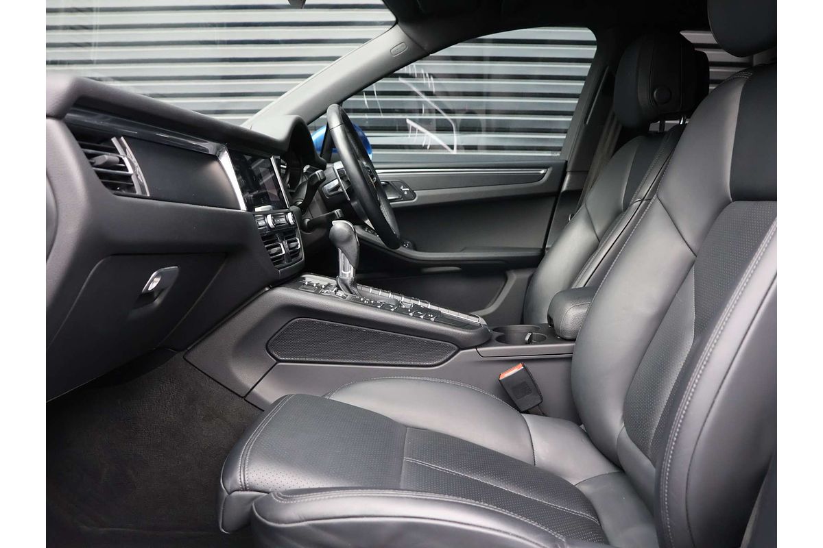 2021 Porsche Macan 95B