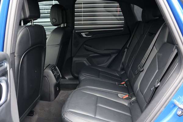 2021 Porsche Macan 95B