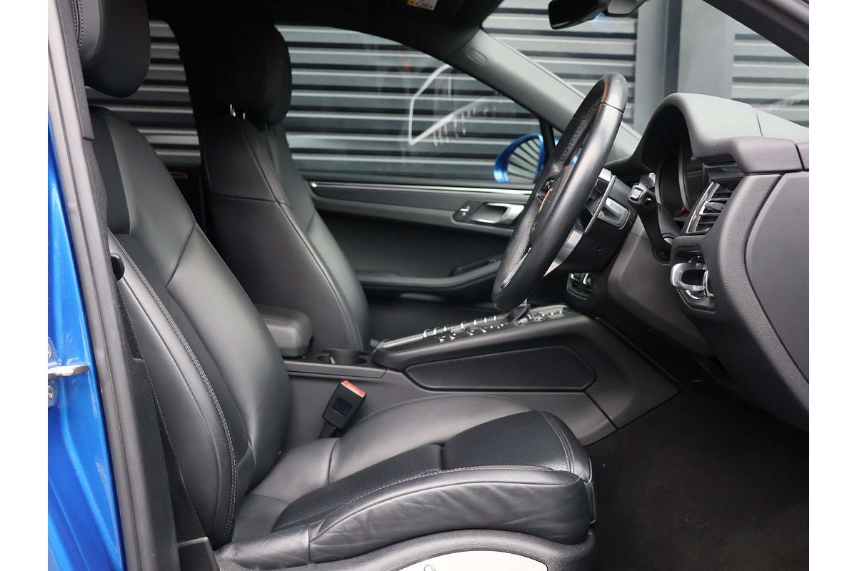 2021 Porsche Macan 95B