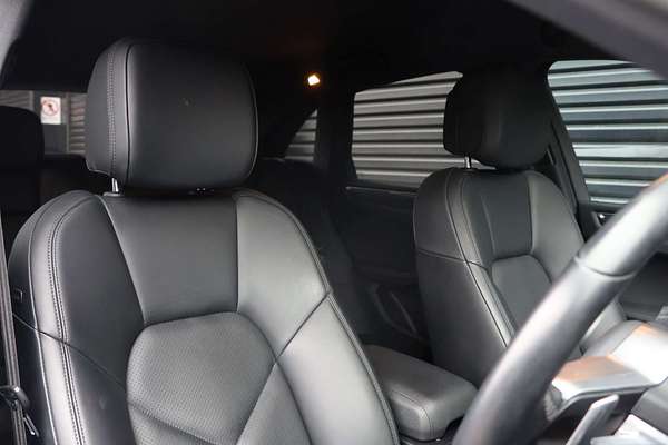 2021 Porsche Macan 95B