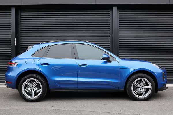 2021 Porsche Macan 95B