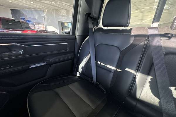 2024 RAM 1500 Laramie Sport RamBox DT 4X4 SWB
