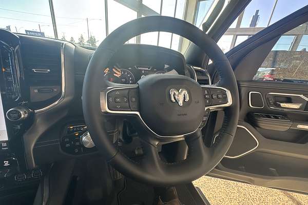 2024 RAM 1500 Laramie Sport RamBox DT 4X4 SWB