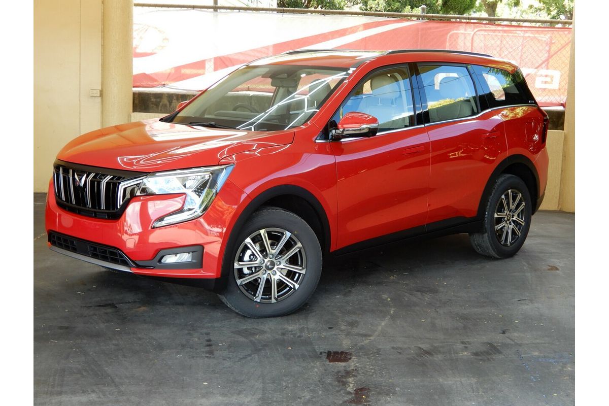 2025 Mahindra XUV700 AX7L MY25