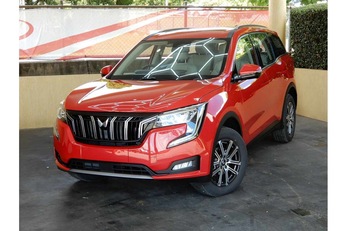 2025 Mahindra XUV700 AX7L MY25