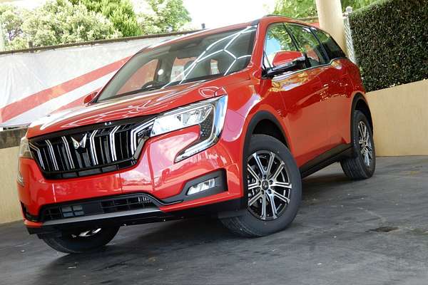 2025 Mahindra XUV700 AX7L MY25