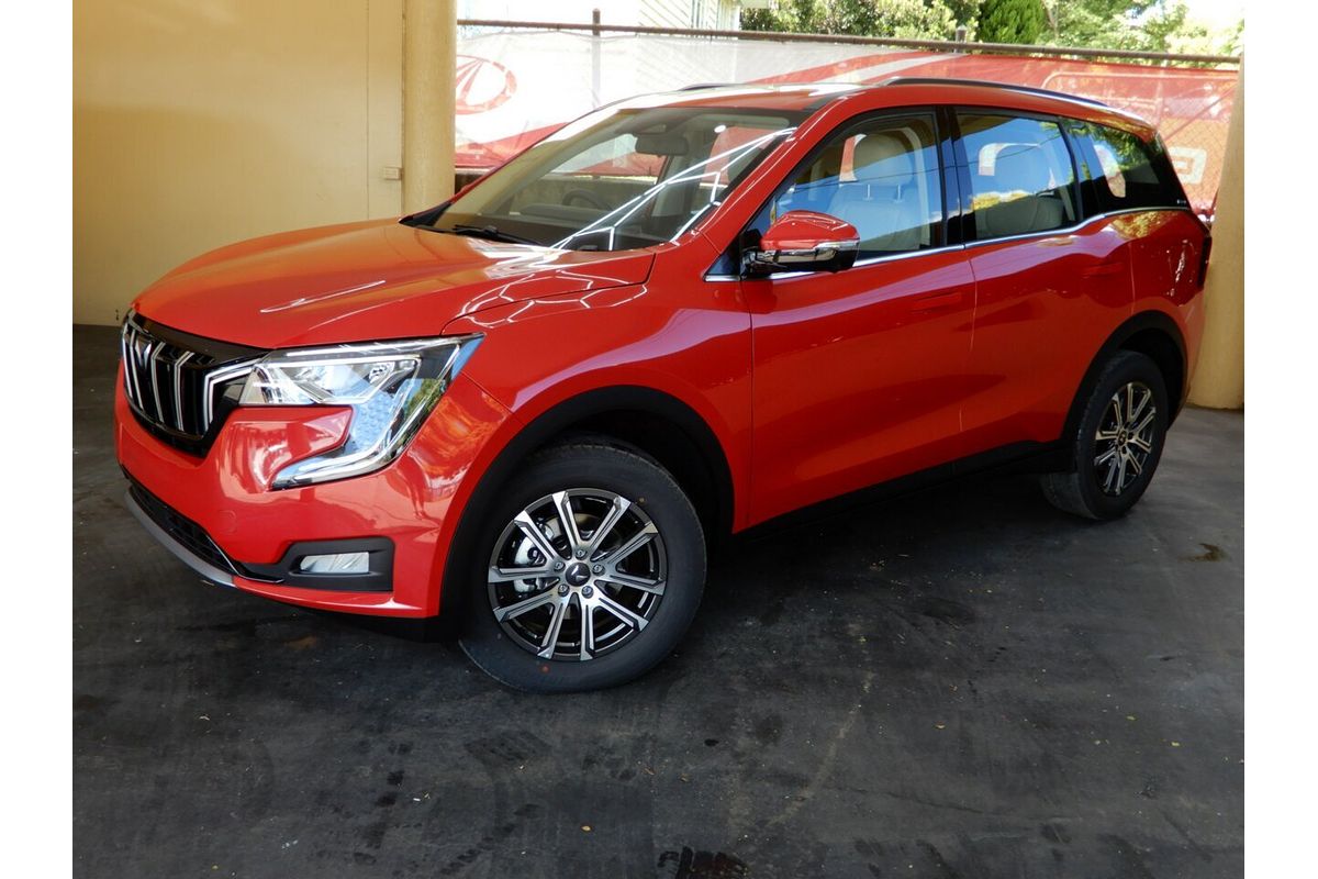 2025 Mahindra XUV700 AX7L MY25