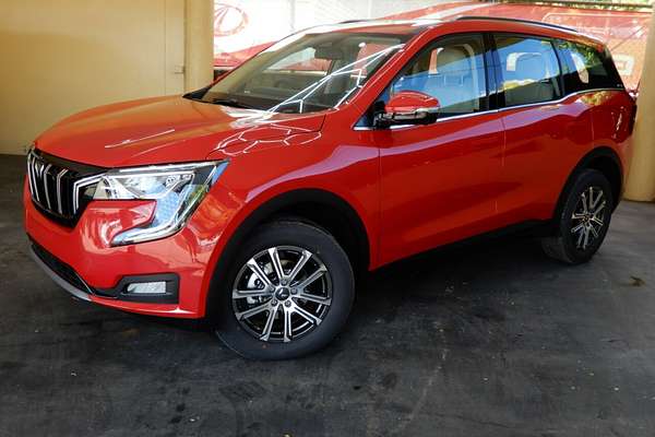 2025 Mahindra XUV700 AX7L MY25