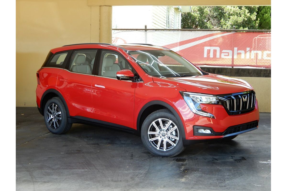 2025 Mahindra XUV700 AX7L MY25