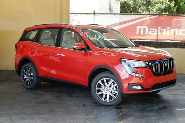 2025 Mahindra XUV700 AX7L MY25