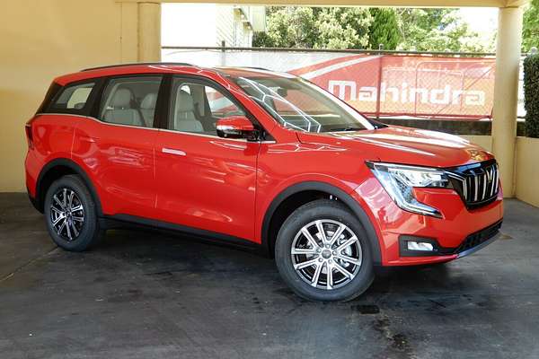 2025 Mahindra XUV700 AX7L MY25