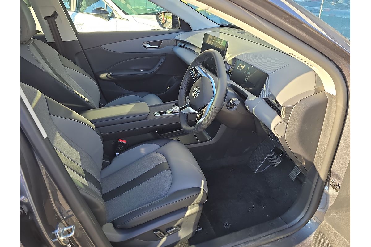2025 MG MGS5 EV Essence 62 ZS3EM