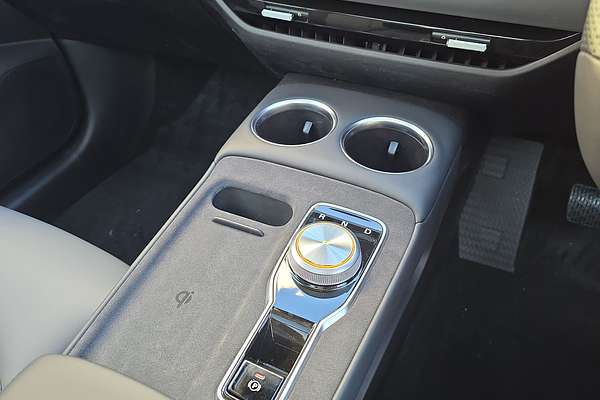 2025 MG MGS5 EV Essence 62 ZS3EM