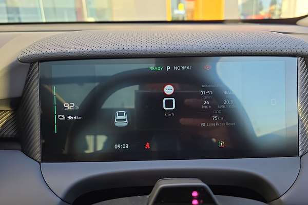 2025 MG MGS5 EV Essence 62 ZS3EM