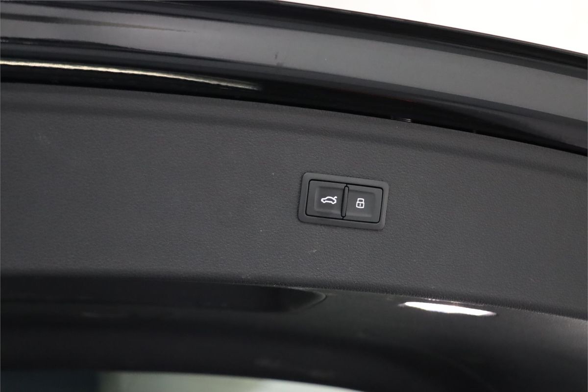 2021 Audi Q5 45 TFSI Launch Edition FY