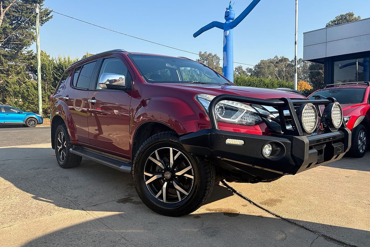 2020 Isuzu MU-X LS-T