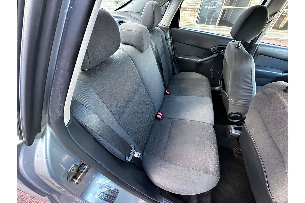 2003 Ford Focus LX LR