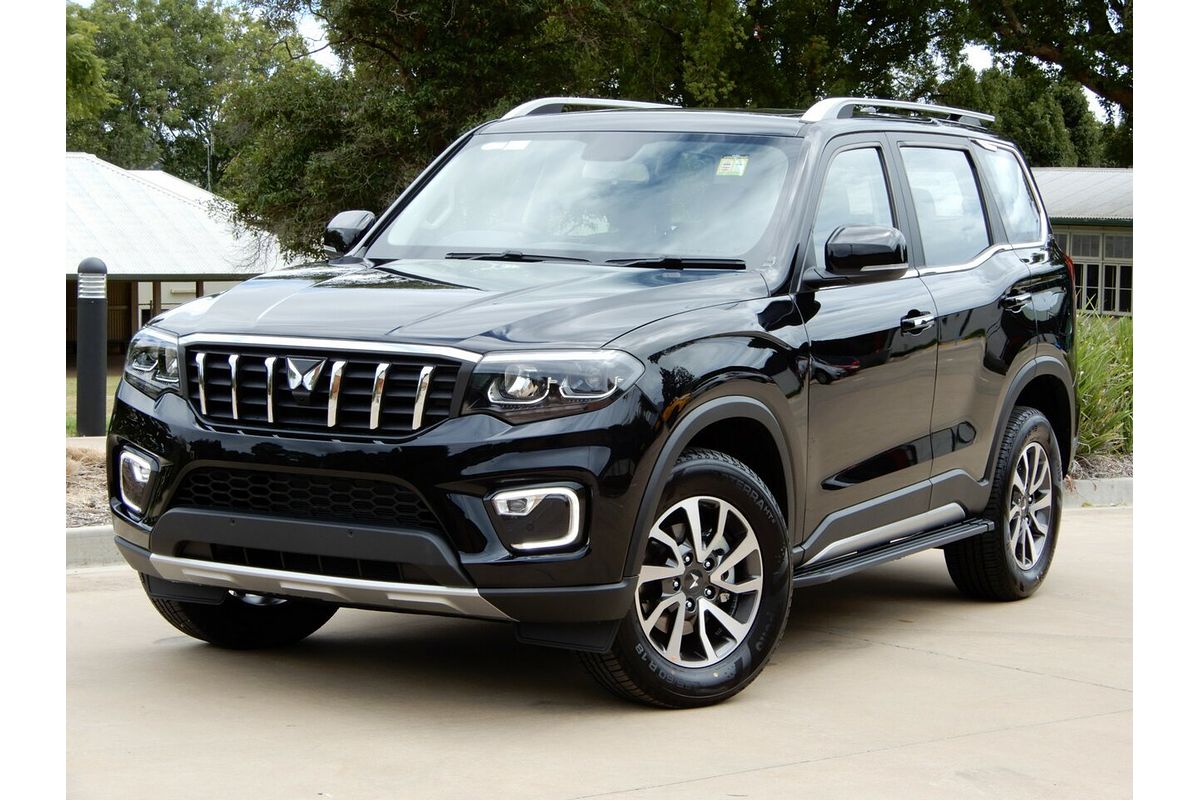2025 Mahindra Scorpio Z8L