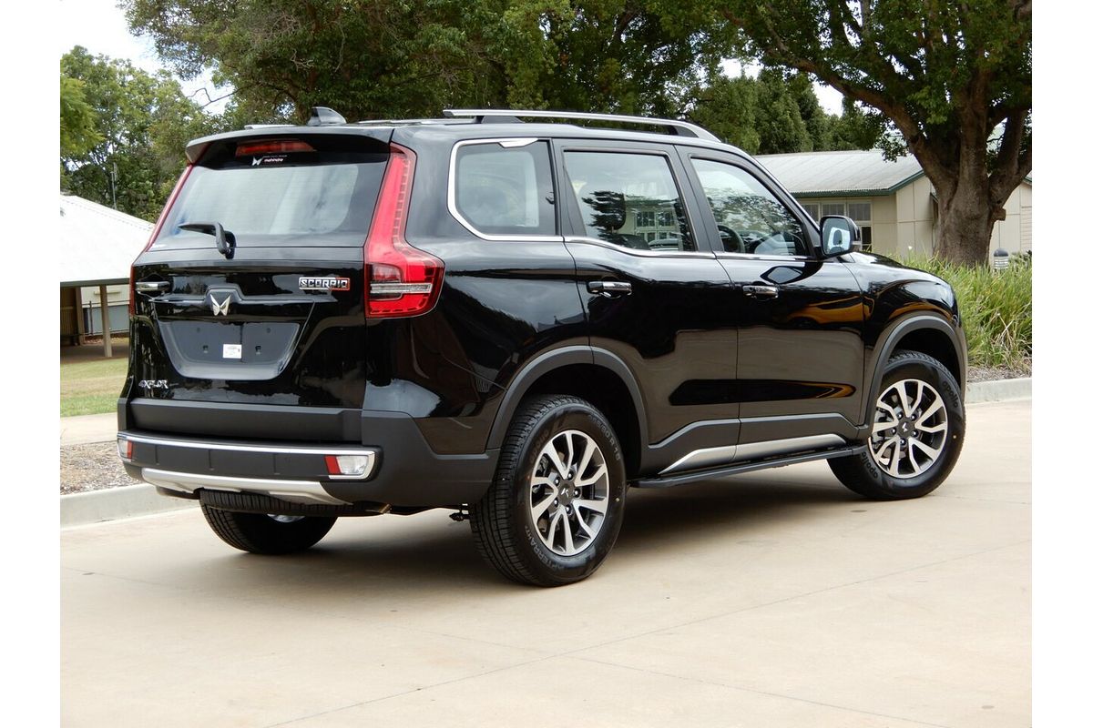 2025 Mahindra Scorpio Z8L