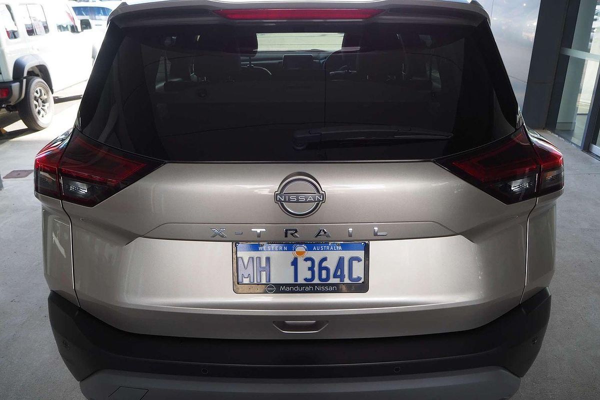 2024 Nissan X-TRAIL ST-L T33