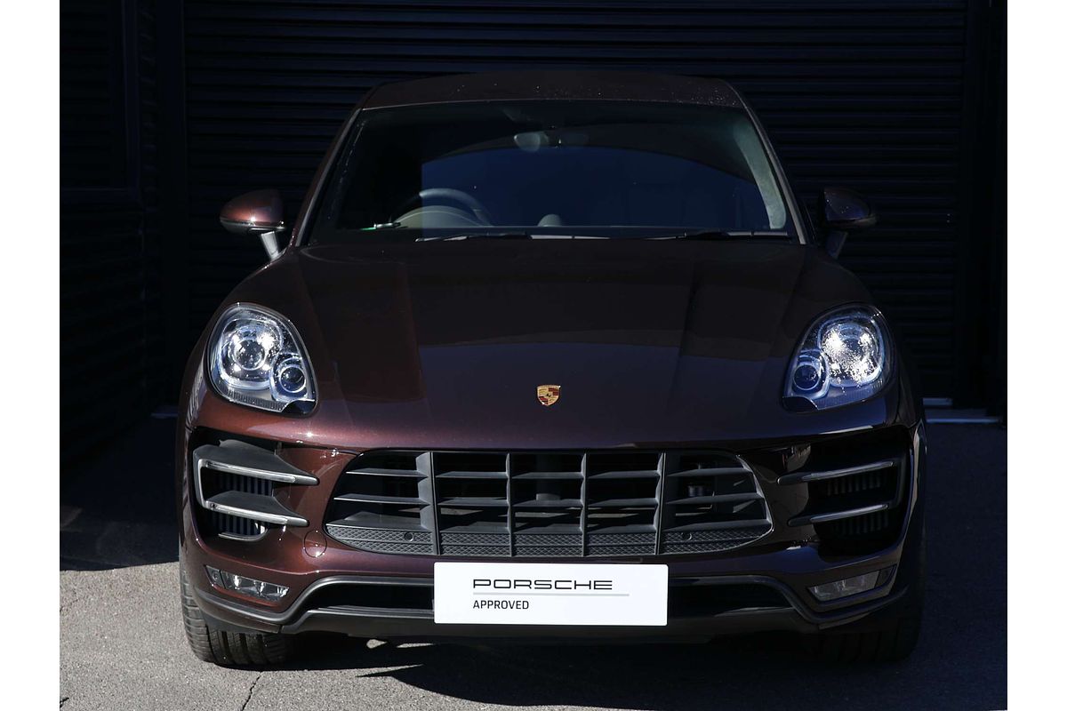 2015 Porsche Macan Turbo 95B
