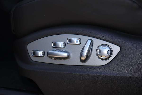 2015 Porsche Macan Turbo 95B