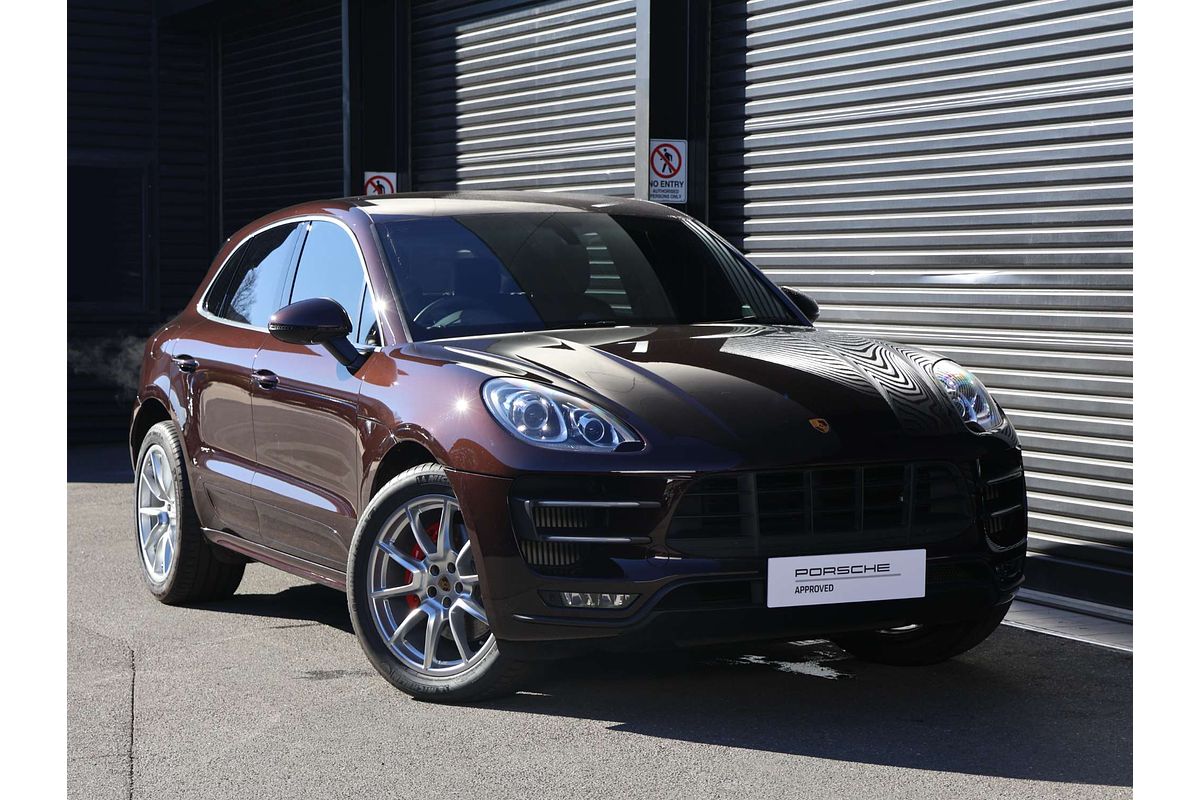 2015 Porsche Macan Turbo 95B