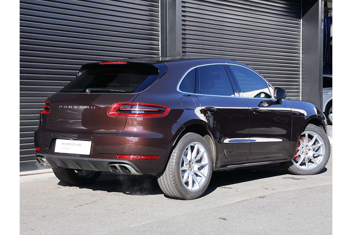 2015 Porsche Macan Turbo 95B