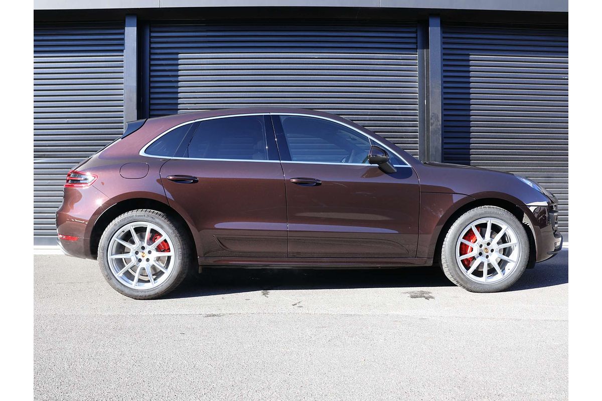 2015 Porsche Macan Turbo 95B