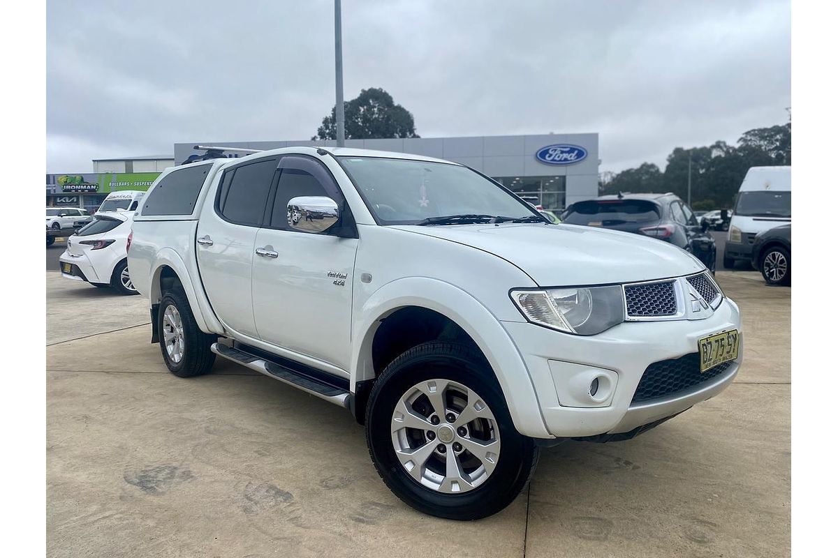 2010 Mitsubishi Triton GLX-R MN 4X4