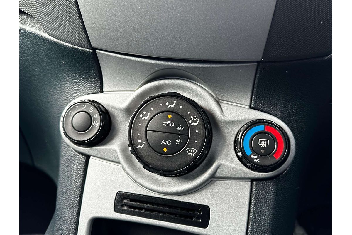 2010 Ford Fiesta LX WT