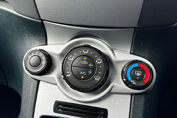 2010 Ford Fiesta LX WT