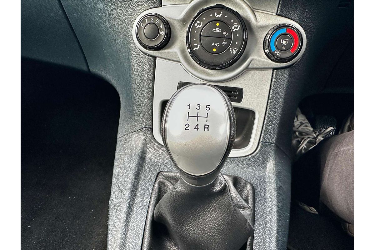 2010 Ford Fiesta LX WT