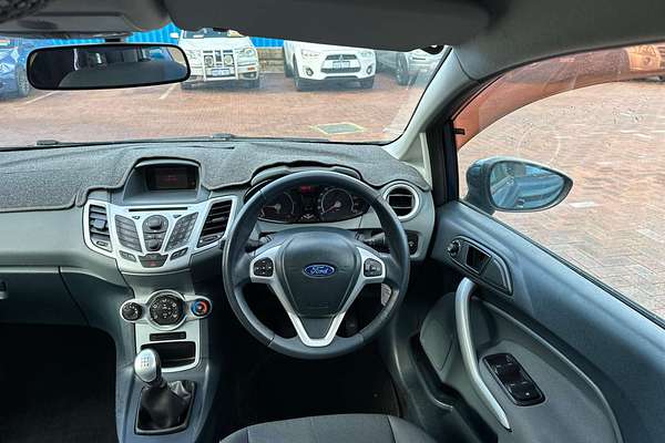 2010 Ford Fiesta LX WT
