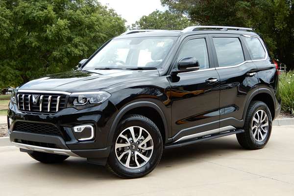 2025 Mahindra Scorpio Z8L