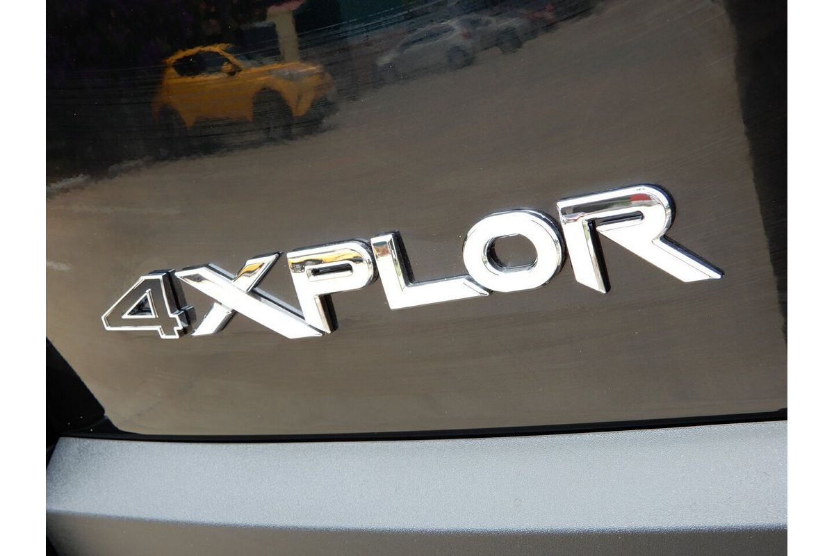 2025 Mahindra Scorpio Z8L