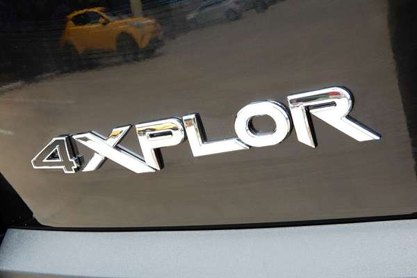 2025 Mahindra Scorpio Z8L