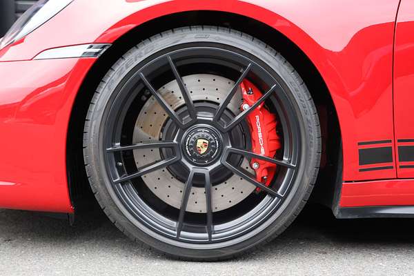 2024 Porsche 911 Carrera GTS 992