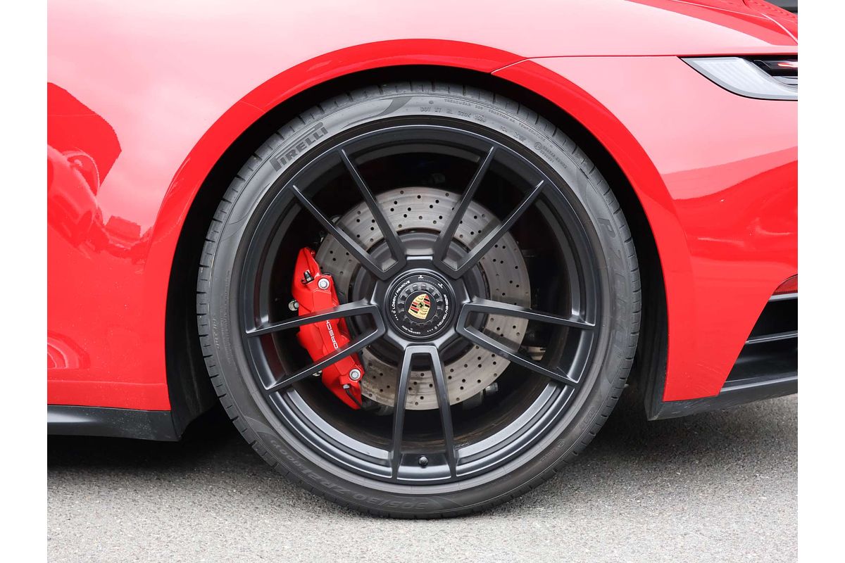 2024 Porsche 911 Carrera GTS 992