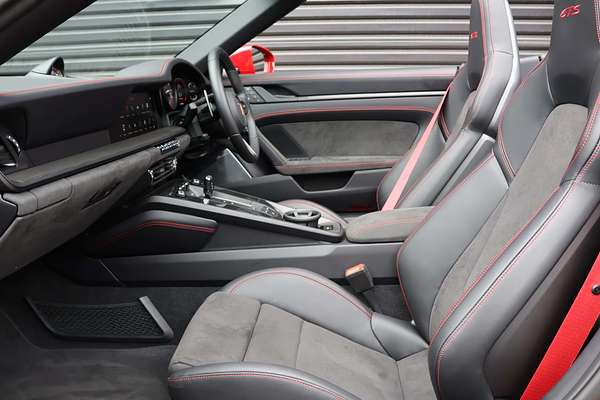 2024 Porsche 911 Carrera GTS 992