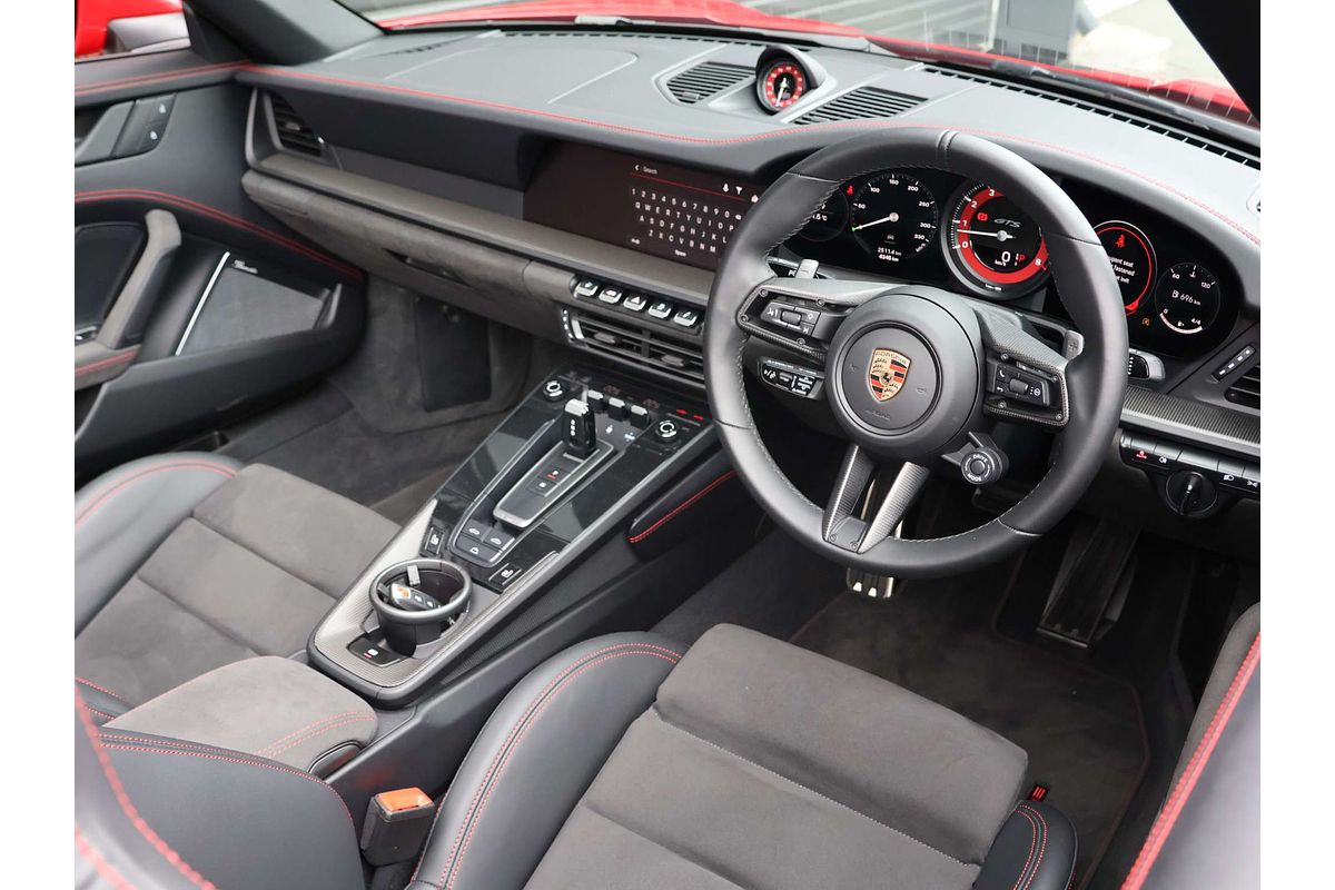 2024 Porsche 911 Carrera GTS 992