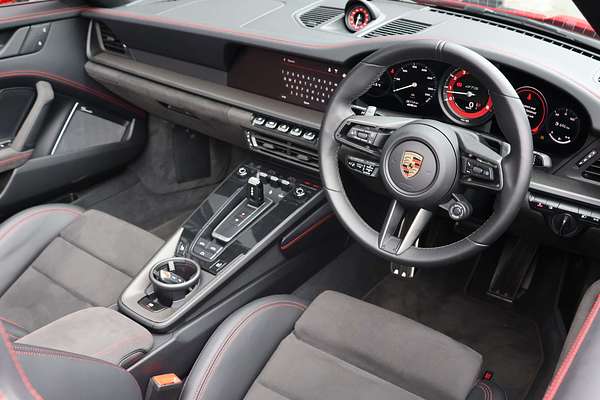2024 Porsche 911 Carrera GTS 992